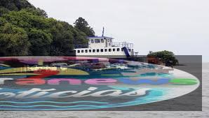 Balsa apresenta problema e usuários ficam à deriva por 1 hora na baía